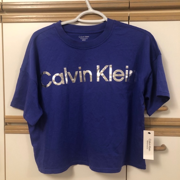 Calvin Klein cropped shirts-2 for $25 - Picture 3 of 4